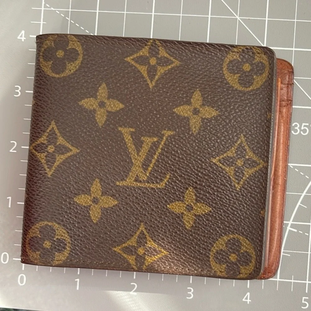 Louis Vuitton Authentic Vintage Monogram Bi Fold Wallet. MA165 - Picture 13 of 14